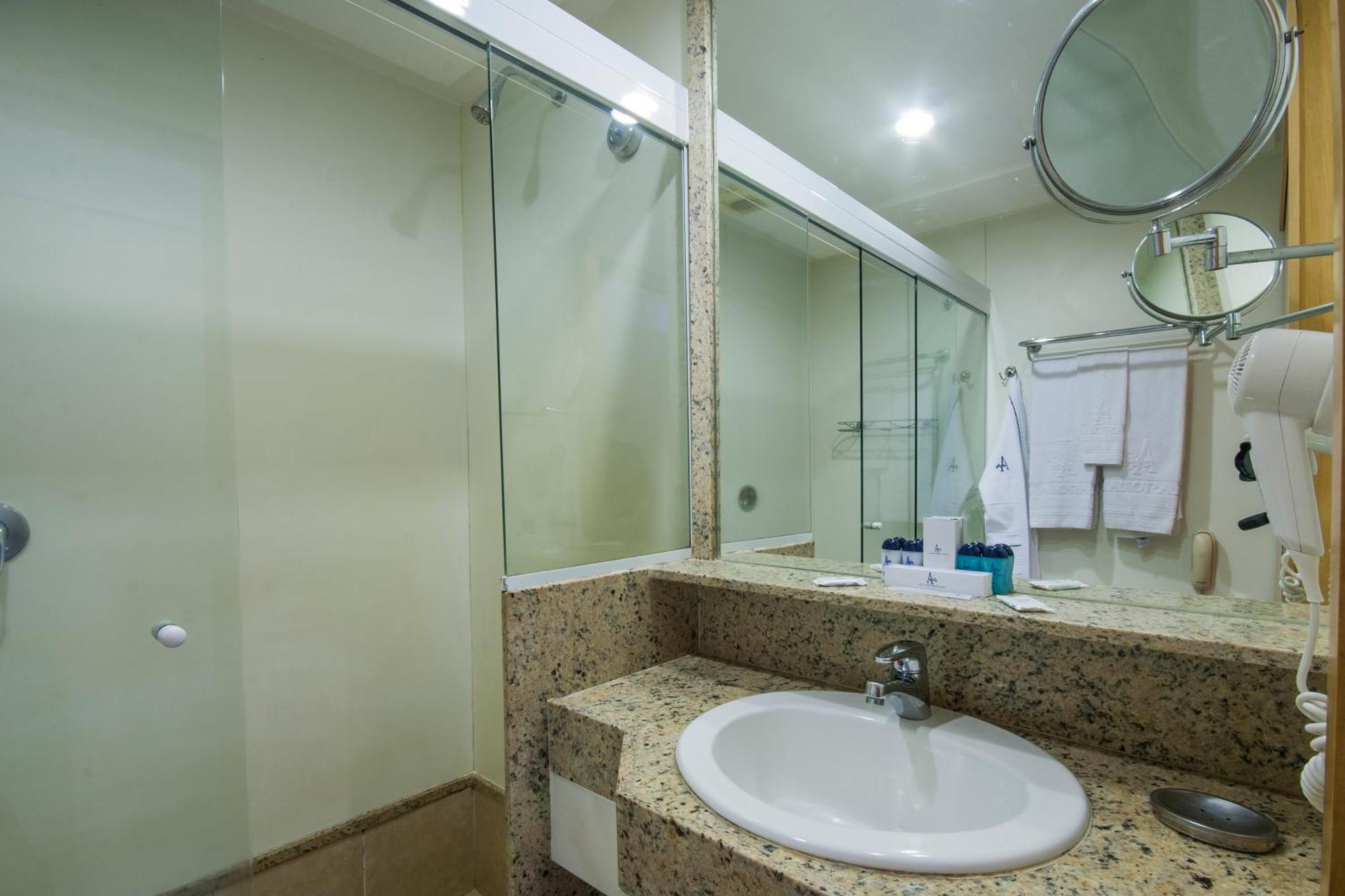 Deluxe Double or Twin Room with Ocean View,705711304:JPEG